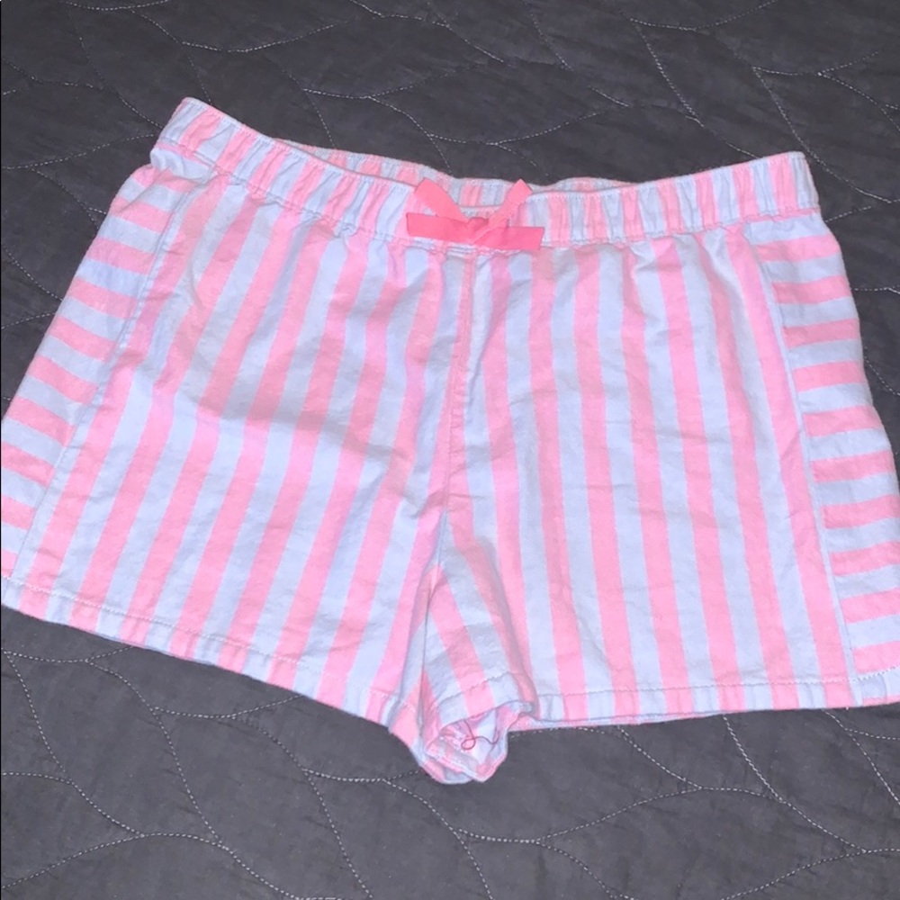 Vineyard Vines striped shorts